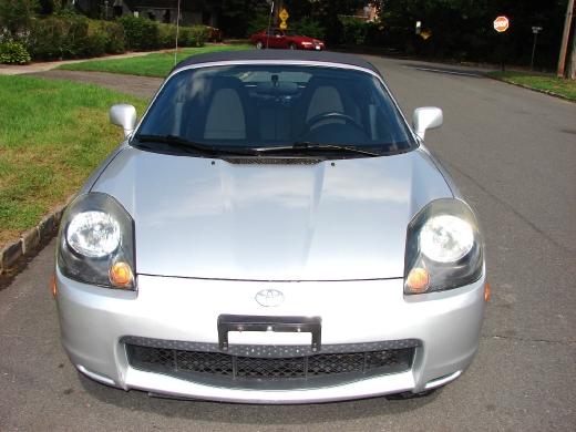 Toyota MR2 Spyder 2002 photo 1