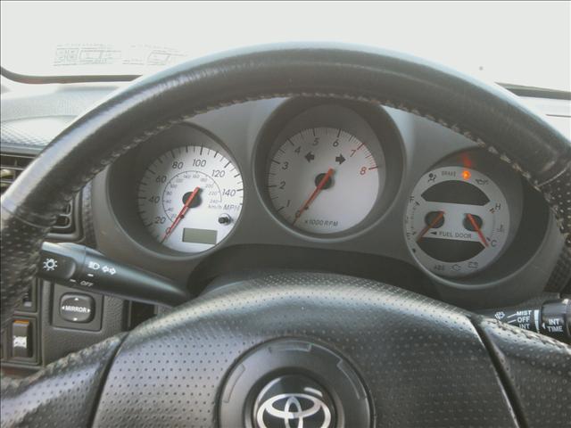 Toyota MR2 Spyder 2003 photo 4