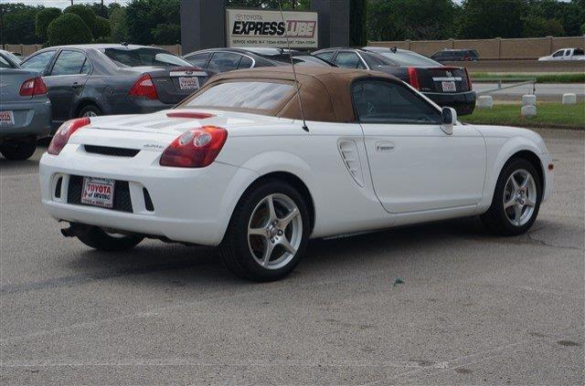 Toyota MR2 Spyder 2003 photo 13