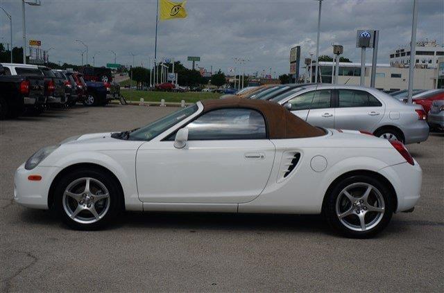 Toyota MR2 Spyder 2003 photo 7