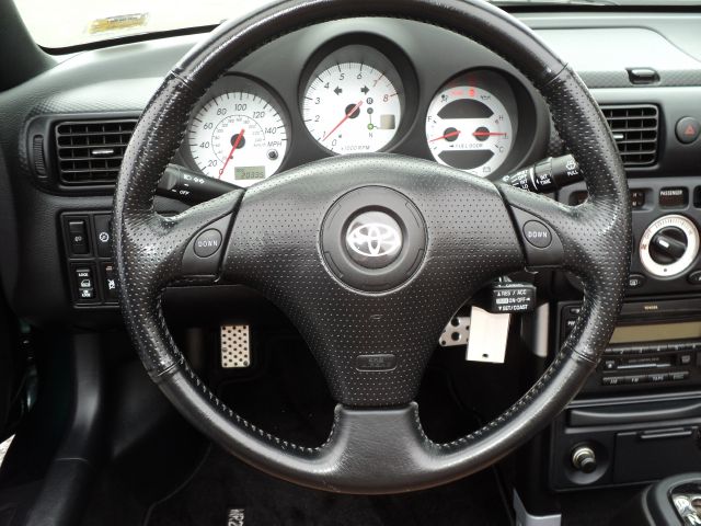 Toyota MR2 Spyder 1.8T Quattro Convertible