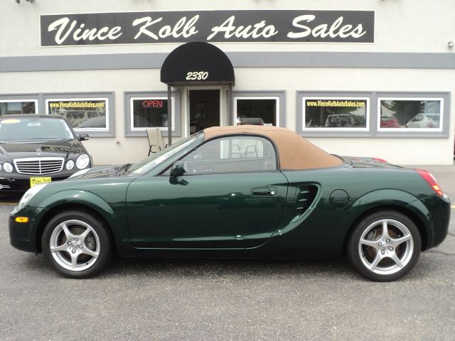 Toyota MR2 Spyder 2003 photo 15