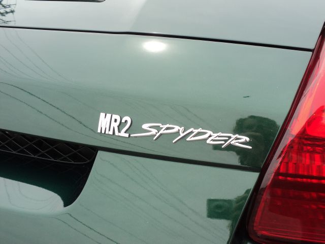 Toyota MR2 Spyder 2003 photo 8