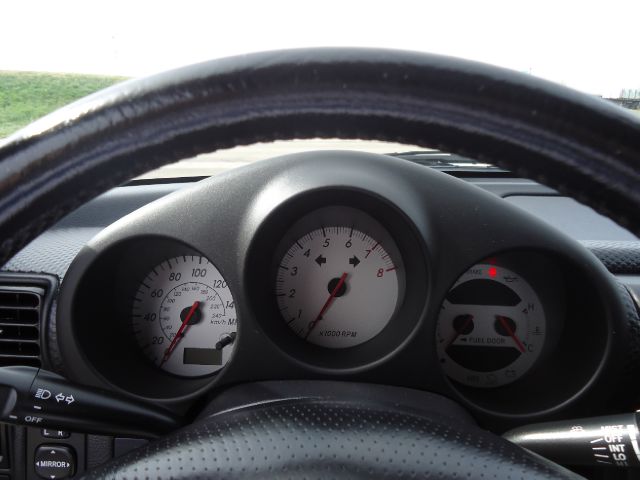 Toyota MR2 Spyder 2003 photo 3