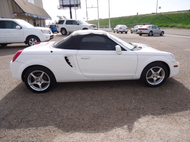 Toyota MR2 Spyder 2003 photo 7