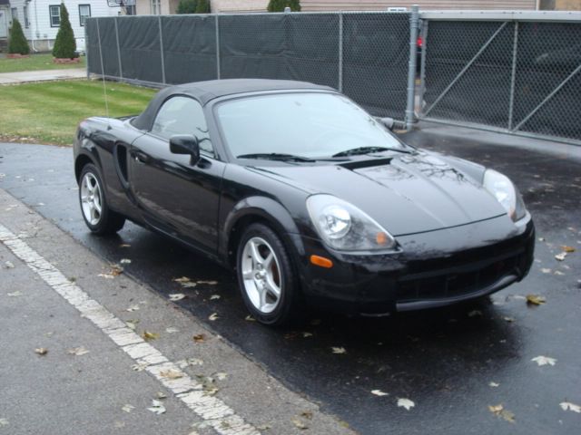 Toyota MR2 Spyder 2010 photo 1
