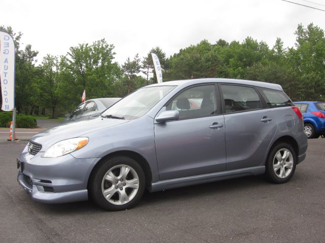 Toyota Matrix 2003 photo 1