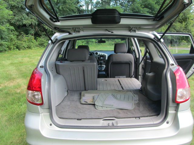 Toyota Matrix 2003 photo 1