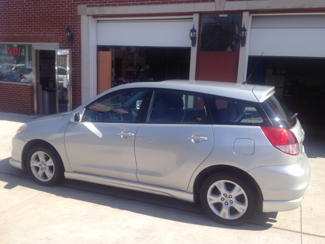Toyota Matrix 4wd Hatchback