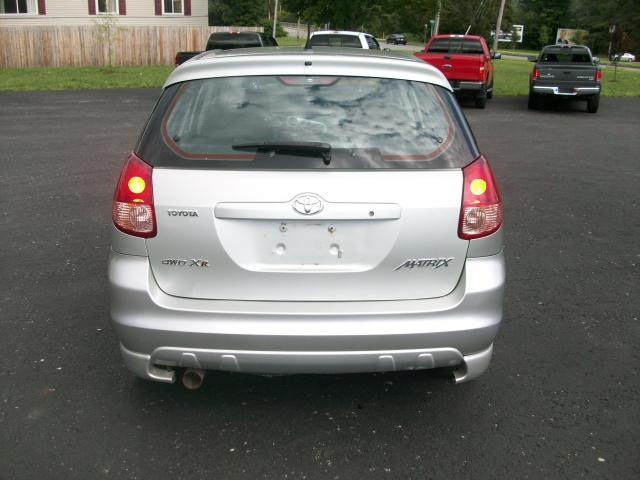 Toyota Matrix 2003 photo 5