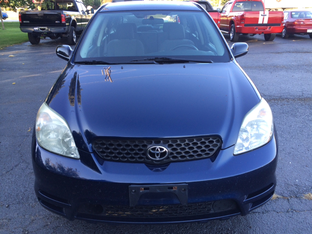 Toyota Matrix 2003 photo 2