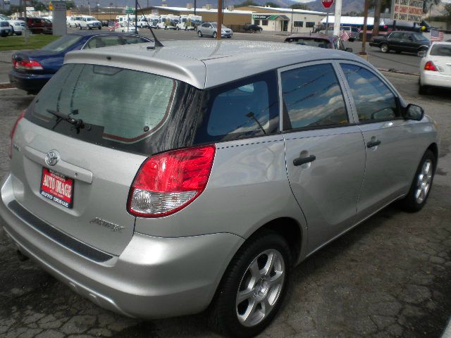 Toyota Matrix 2003 photo 2