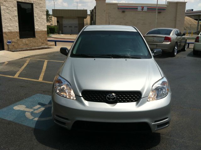 Toyota Matrix 2003 photo 2