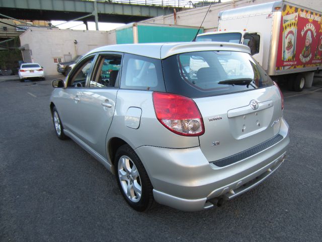Toyota Matrix 2004 photo 1