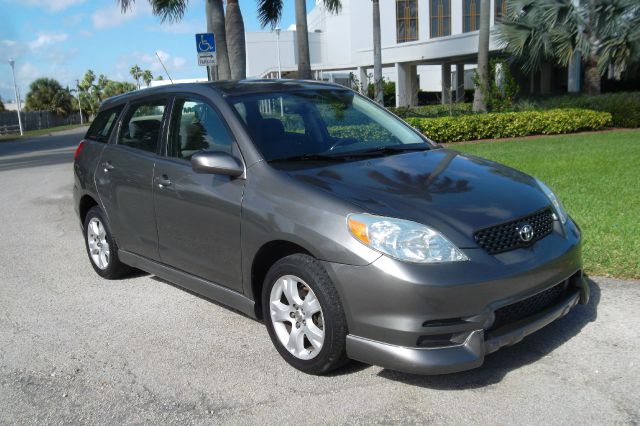 Toyota Matrix 2004 photo 2