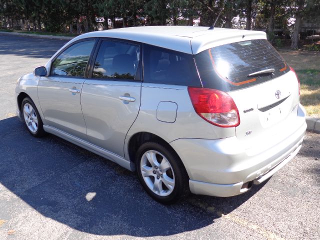 Toyota Matrix 2004 photo 2