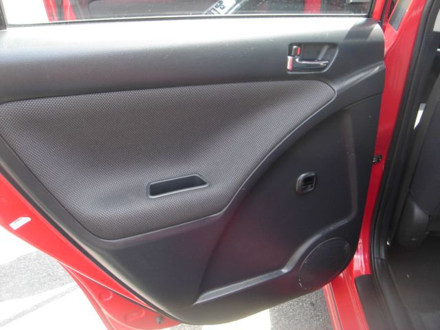 Toyota Matrix 2004 photo 9