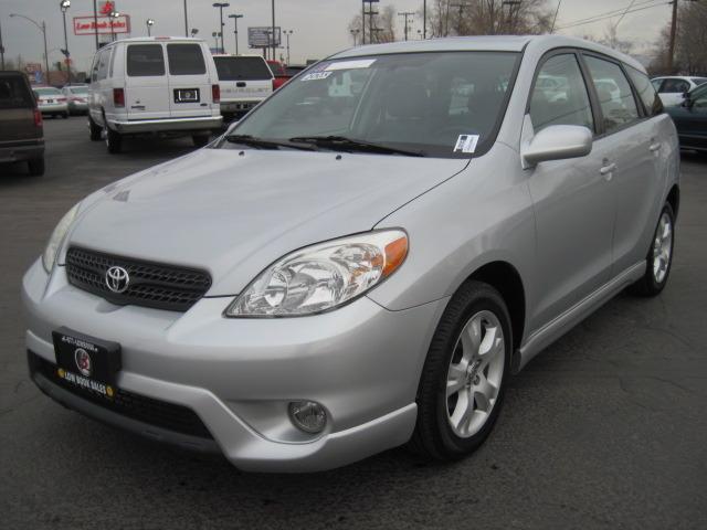 Toyota Matrix 2005 photo 1
