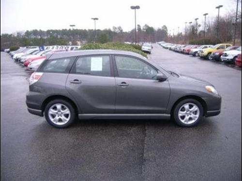 Toyota Matrix 2005 photo 2
