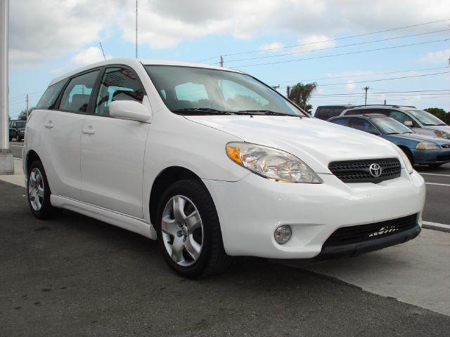Toyota Matrix 2005 photo 1