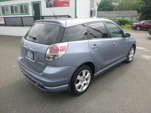 Toyota Matrix 2005 photo 2
