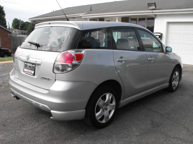 Toyota Matrix 2005 photo 1