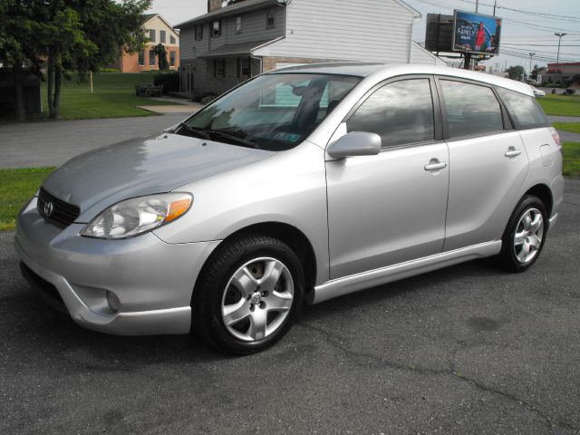 Toyota Matrix 2005 photo 2