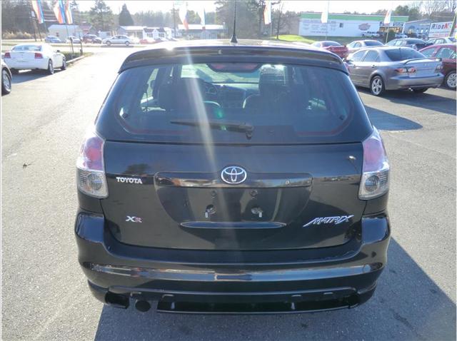 Toyota Matrix 2005 photo 2