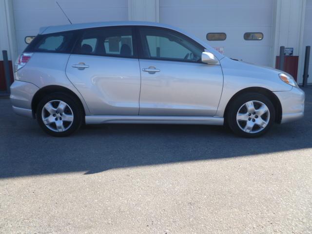 Toyota Matrix 2005 photo 1