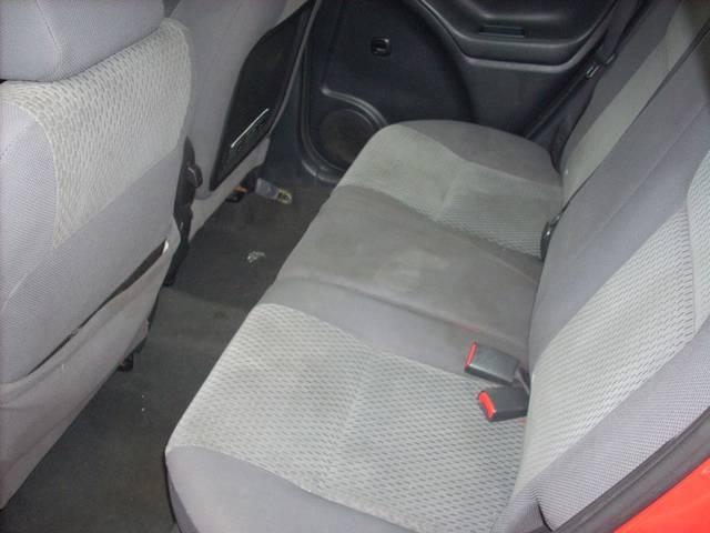 Toyota Matrix 2005 photo 2