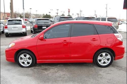Toyota Matrix 2006 photo 1