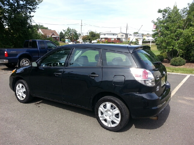 Toyota Matrix 2006 photo 2