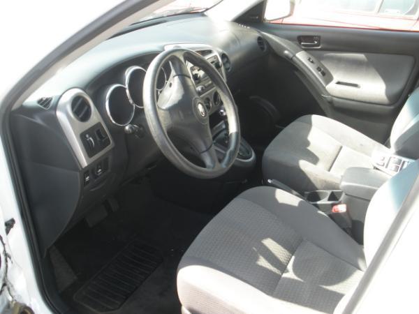 Toyota Matrix 2006 photo 2