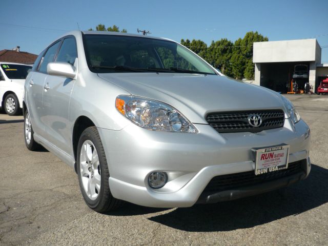 Toyota Matrix 2006 photo 2