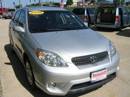 Toyota Matrix 2006 photo 2