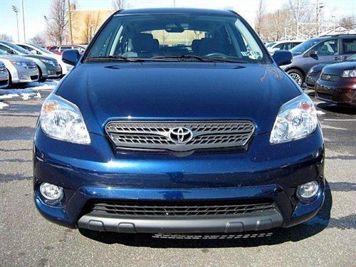 Toyota Matrix 2006 photo 2