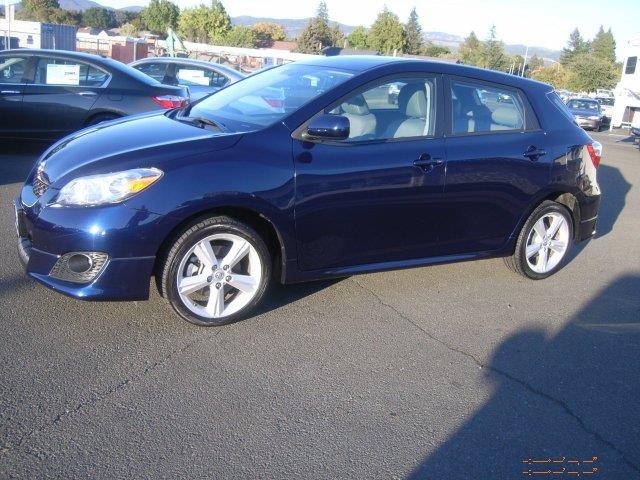 Toyota Matrix 2009 photo 2