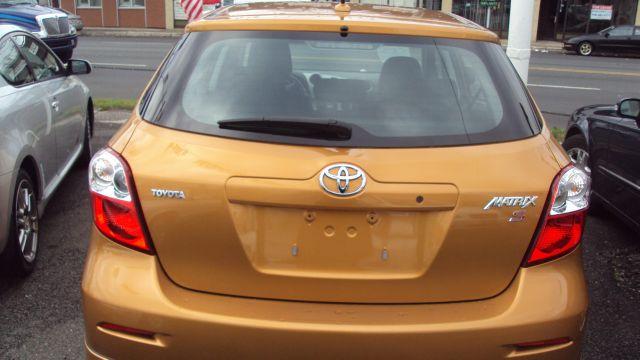 Toyota Matrix 2009 photo 2