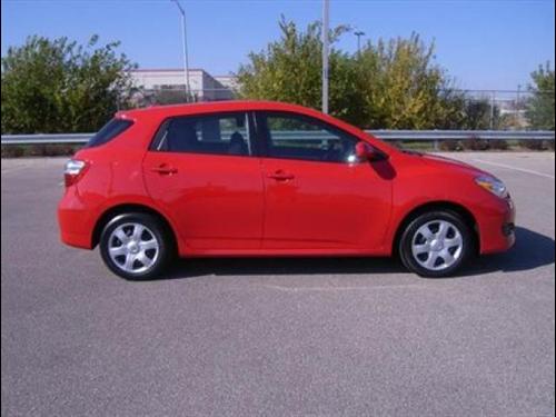 Toyota Matrix 2010 photo 3