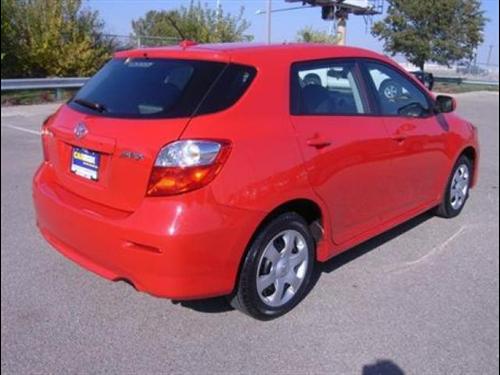 Toyota Matrix 2010 photo 4