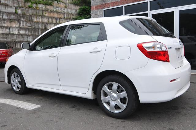Toyota Matrix 2010 photo 2