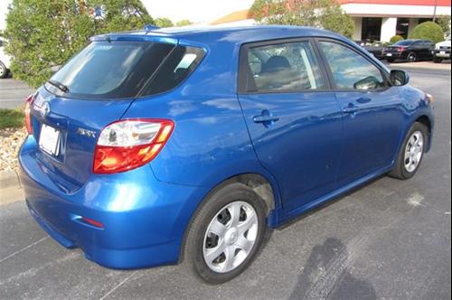Toyota Matrix 2010 photo 3