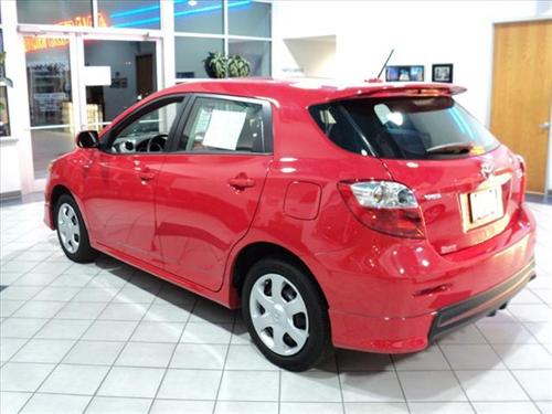 Toyota Matrix 2010 photo 2