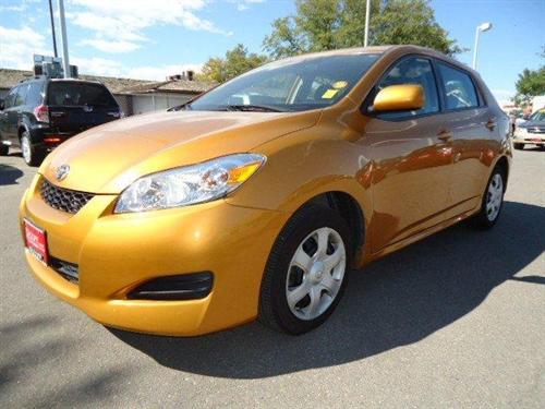 Toyota Matrix 2010 photo 1