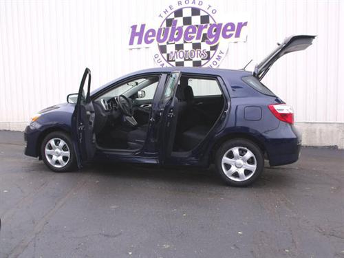 Toyota Matrix 2010 photo 1