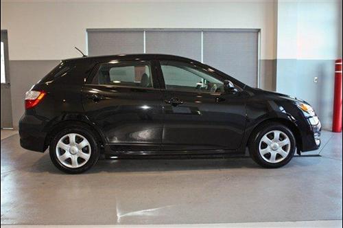Toyota Matrix 2010 photo 1