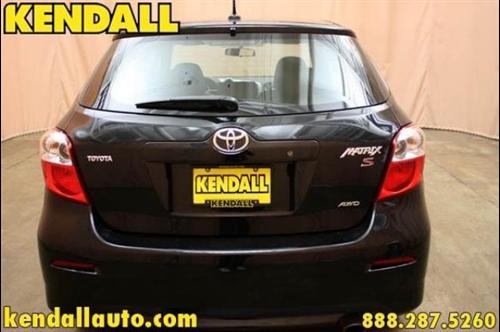 Toyota Matrix 2010 photo 3