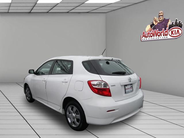 Toyota Matrix 2010 photo 1