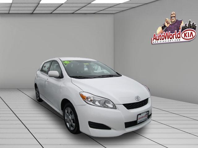Toyota Matrix 2010 photo 3