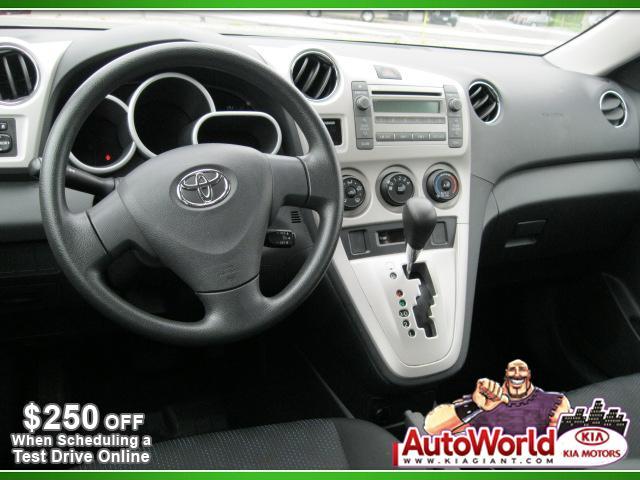 Toyota Matrix 2010 photo 4